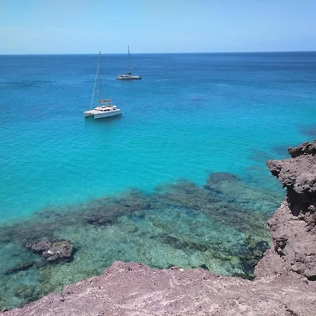 アパート Confortable, Bright, Well Located *