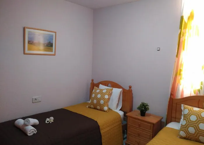 アパート Confortable, Bright, Well Located