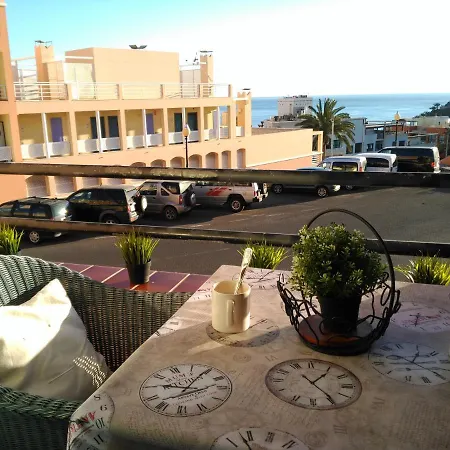 Confortable, Bright, Well Located *